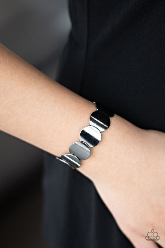 Industrial Influencer - Black - Paparazzi Bracelet Image