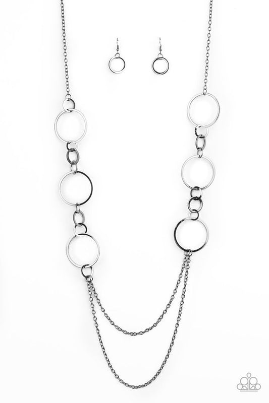 Basic Babe - Black - Paparazzi Necklace Image