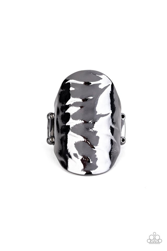 Retro Ripple - Black - Paparazzi Ring Image