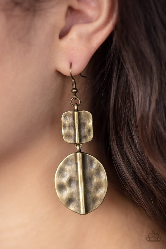 Lure Allure - Brass - Paparazzi Earring Image