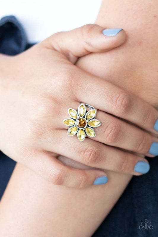 Prismatic Petals - Yellow - Paparazzi Ring Image