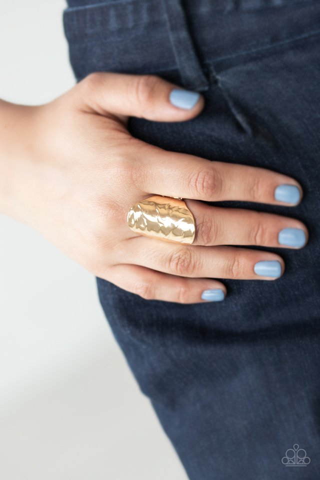 Retro Ripple - Gold - Paparazzi Ring Image