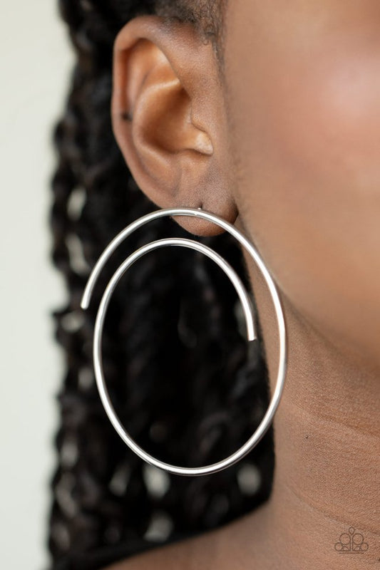 Vogue Vortex - Silver - Paparazzi Earring Image