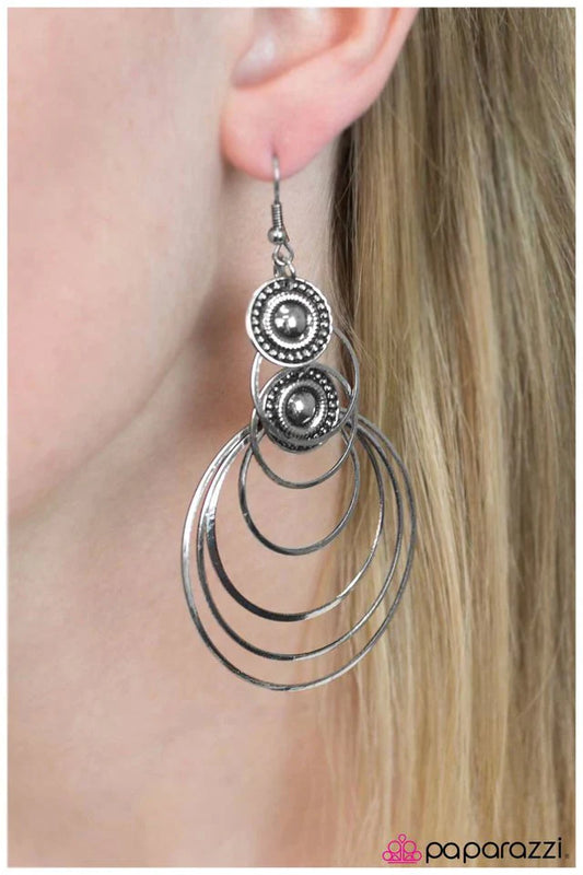 Paparazzi Earring ~ Ellipsis - Silver