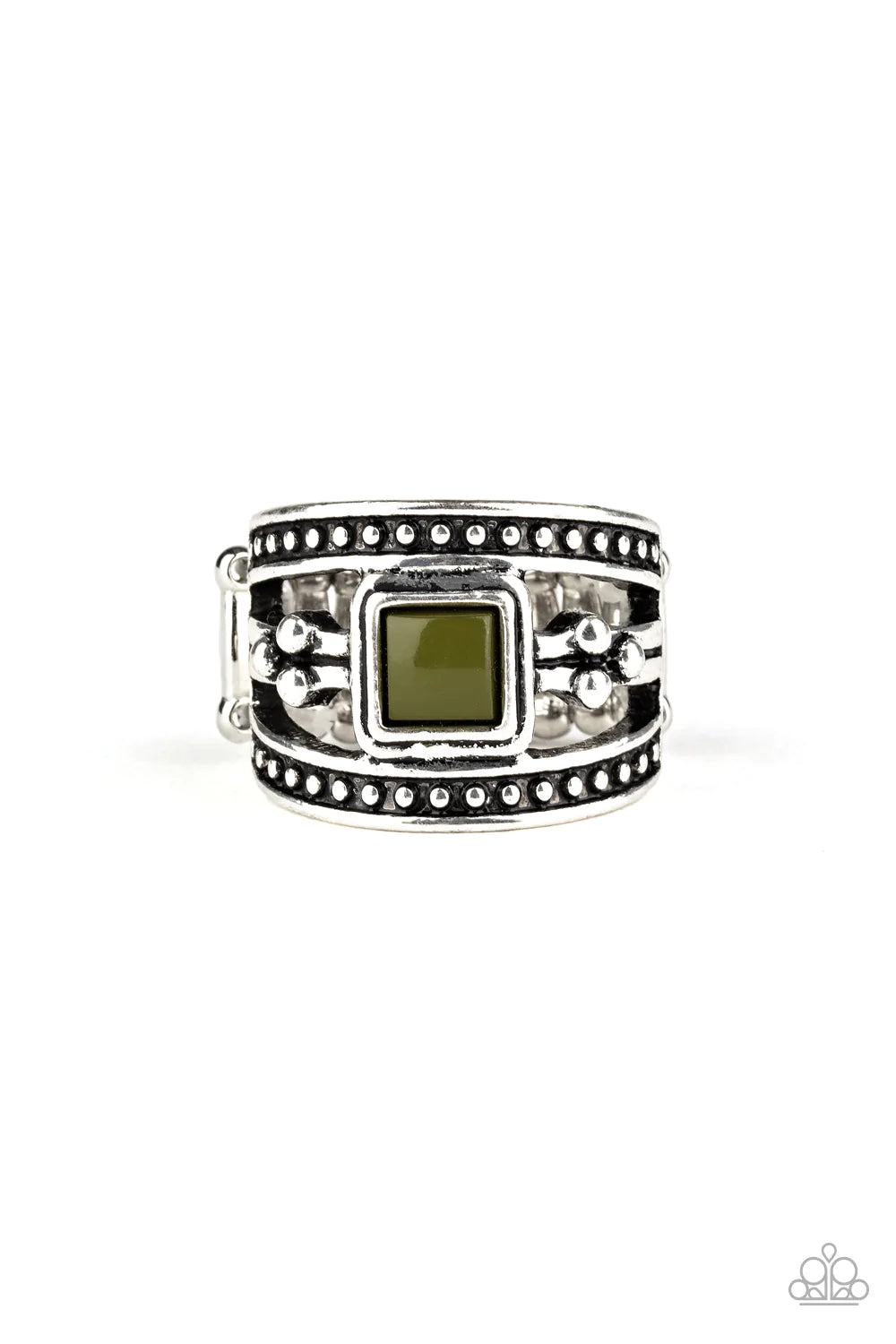 Paparazzi Ring ~ Vivid View - Green