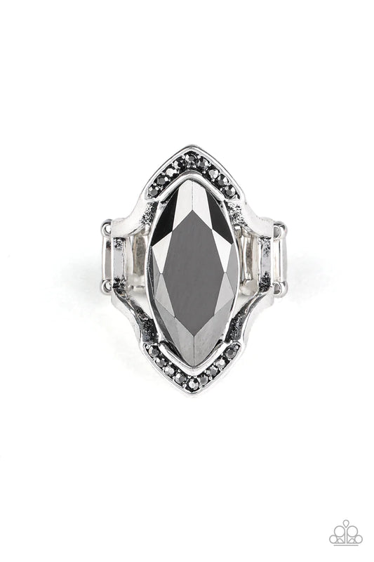 Anillo Paparazzi ~ Leading Luster - Plata