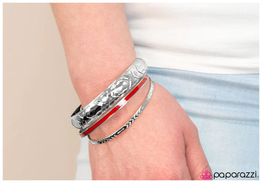 Pulsera Paparazzi ~ Dunas de Mojave - Rojo