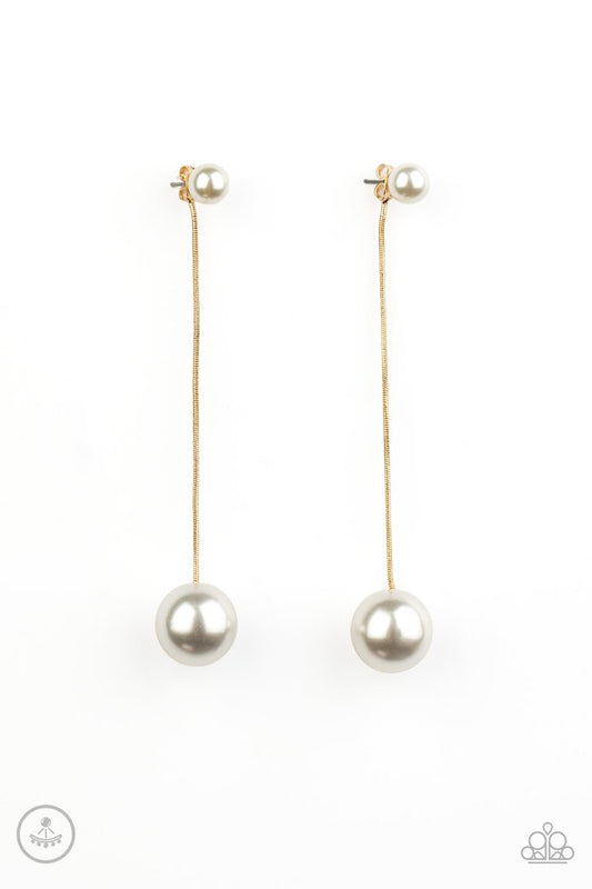 Extended Elegance - Gold - Paparazzi Earring Image