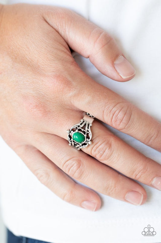 Posh Pop - Green - Paparazzi Ring Image