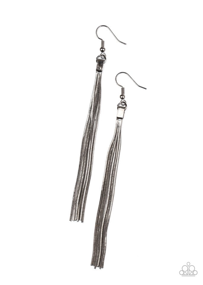 Swing Into Action - Black - Paparazzi Earring Image