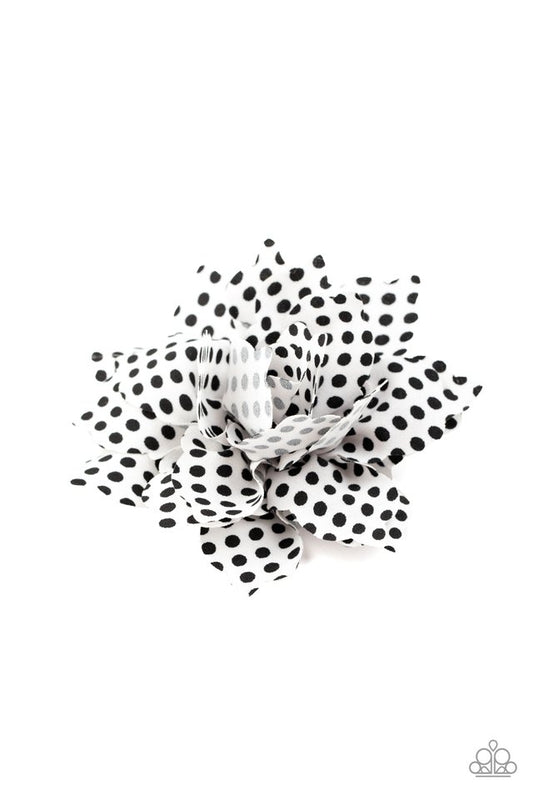 Springtime Social - White - Paparazzi Hair Accessories Image