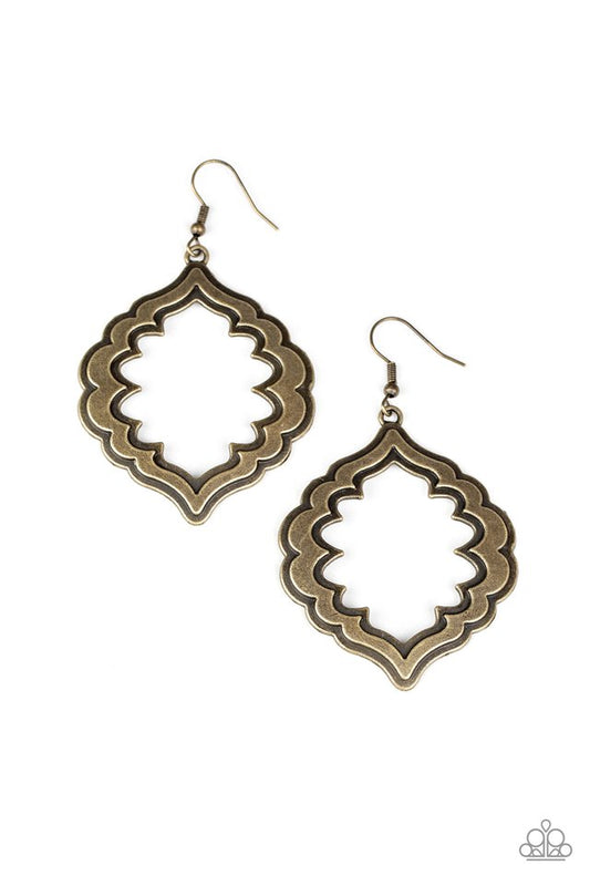 Taj Mahal Majesty - Brass - Paparazzi Earring Image