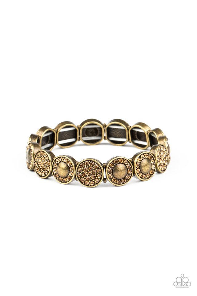 Glamour Garden - Brass - Paparazzi Bracelet Image