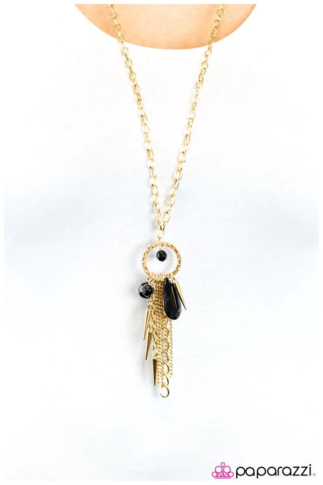 Collar Paparazzi ~ Roar - Oro