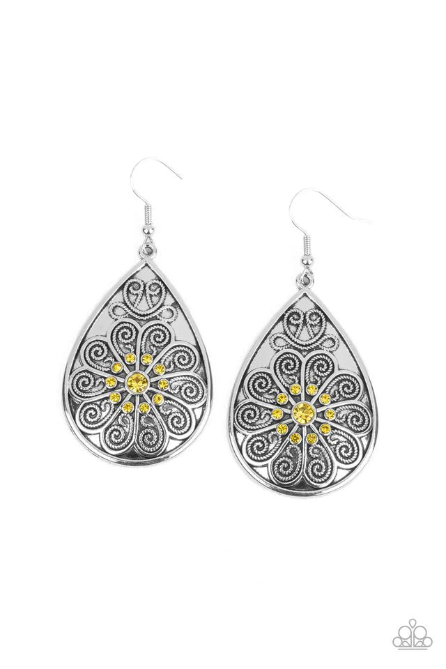 Paparazzi Earring ~ Banquet Bling - Yellow