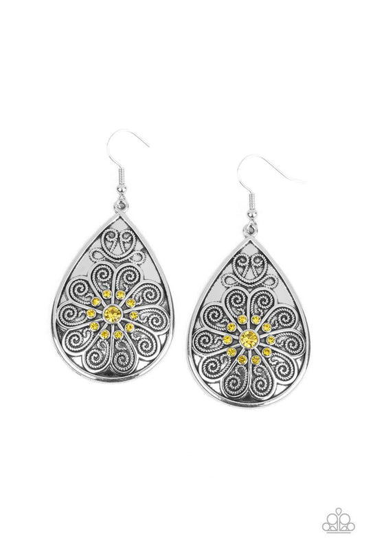 Paparazzi Earring ~ Banquet Bling - Yellow