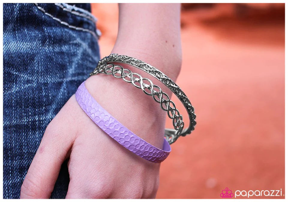 Pulsera Paparazzi ~ Infalible - Púrpura