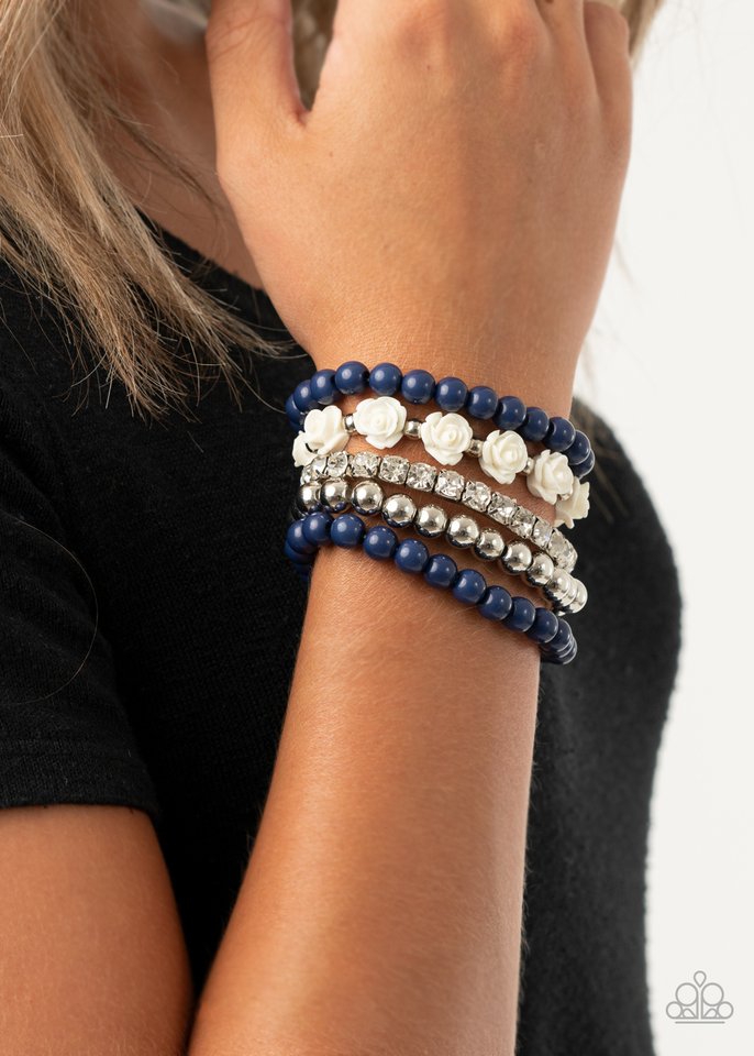 Rose Garden Grandeur - Blue - Paparazzi Bracelet Image