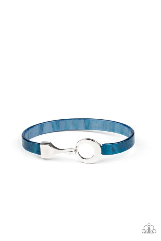 HAUTE Button Topic - Blue - Paparazzi Bracelet Image