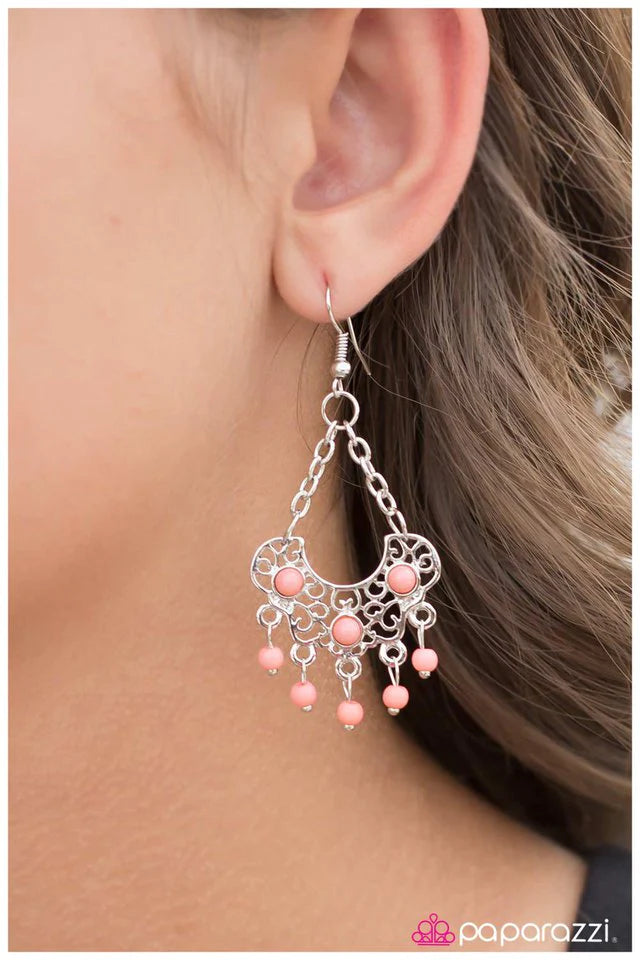 Paparazzi Earring ~ Jane of The Jungle - Pink