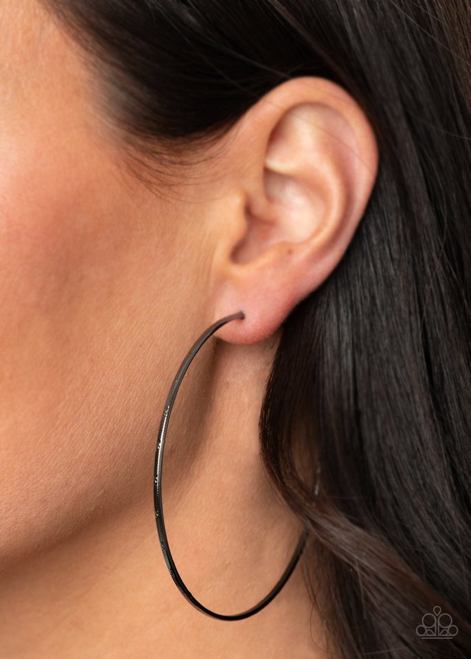Very Curvaceous - Black - Paparazzi Earring Image