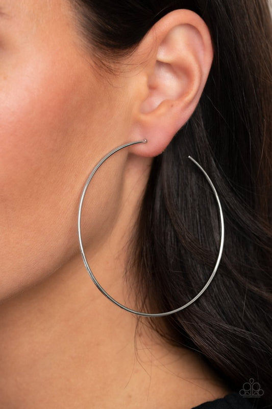 Very Curvaceous - Silver - Paparazzi Earring Image