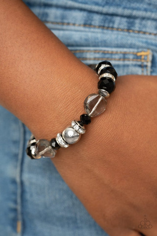 Treat Yourself - Black - Paparazzi Bracelet Image