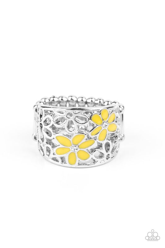 Clear as DAISY - Yellow - Paparazzi Ring Image