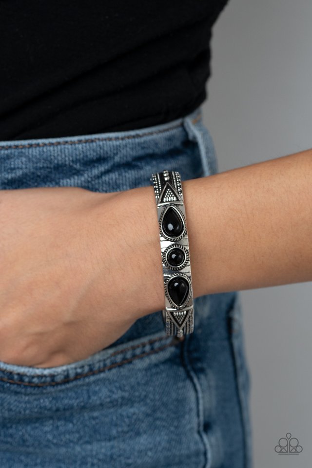 Radiant Ruins - Black - Paparazzi Bracelet Image