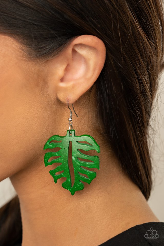 Shake Your PALMS PALMS - Green - Paparazzi Earring Image