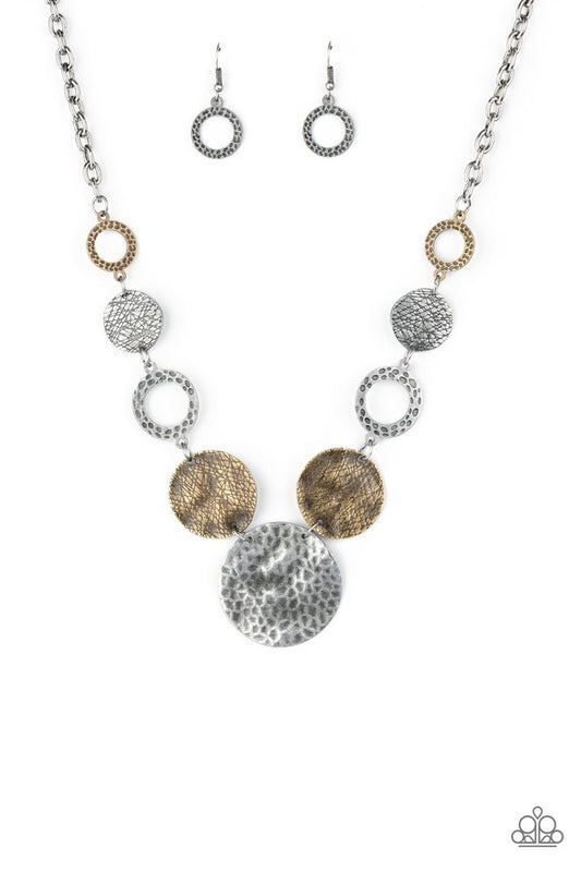 Terra Adventure - Silver - Paparazzi Necklace Image