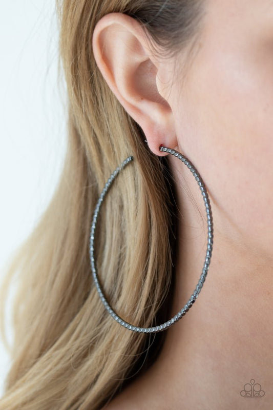 Pump Up The Volume - Black - Paparazzi Earring Image