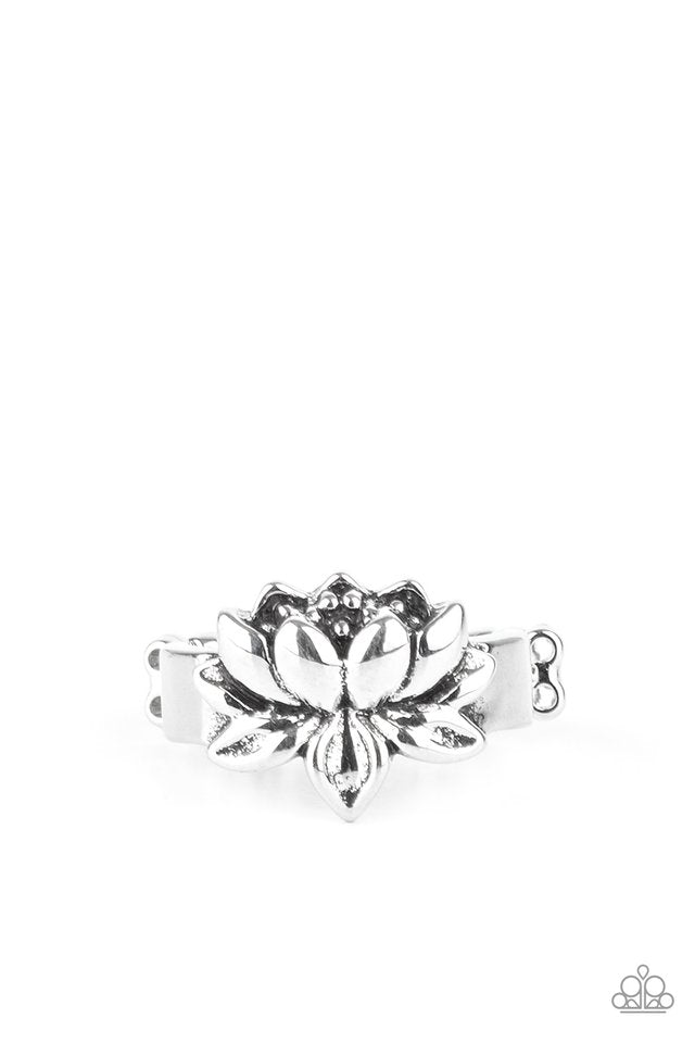 Lotus Crowns - Silver - Paparazzi Ring Image