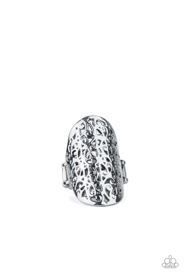 Full Out Frill - Black - Paparazzi Ring Image