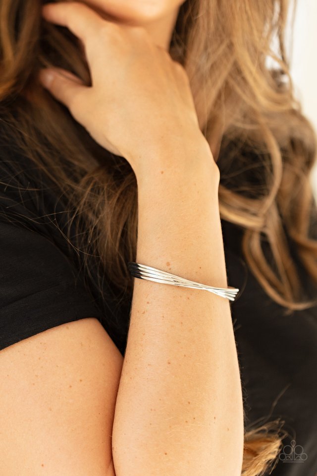 Bringing Basics Back - Silver - Paparazzi Bracelet Image