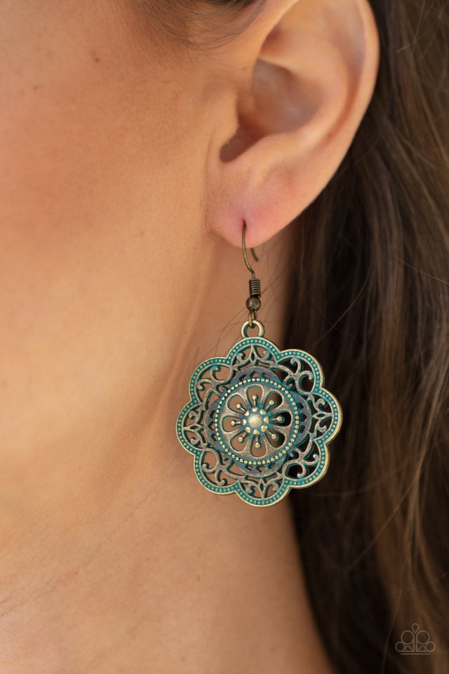 Western Mandalas - Brass - Paparazzi Earring Image