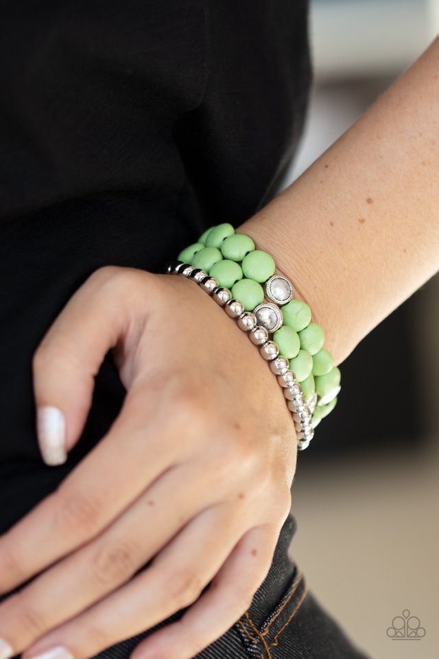 ​Desert Verbena - Green - Paparazzi Bracelet Image
