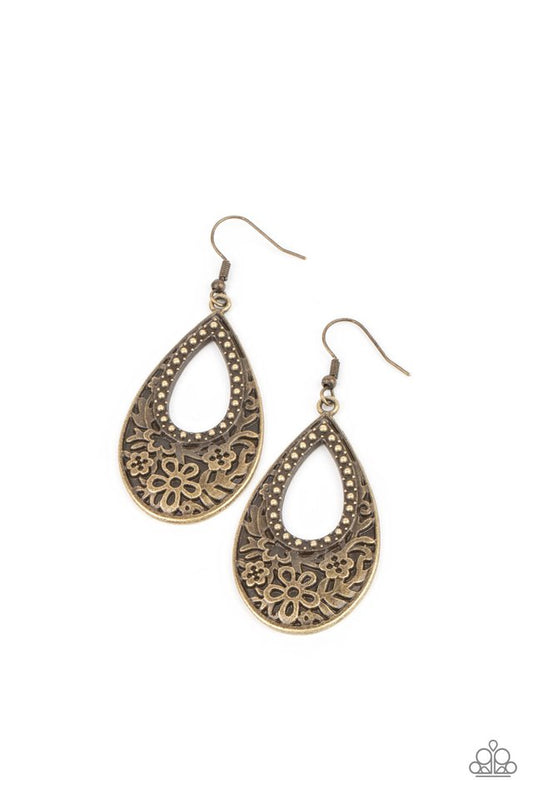 Organically Opulent - Brass - Paparazzi Earring Image