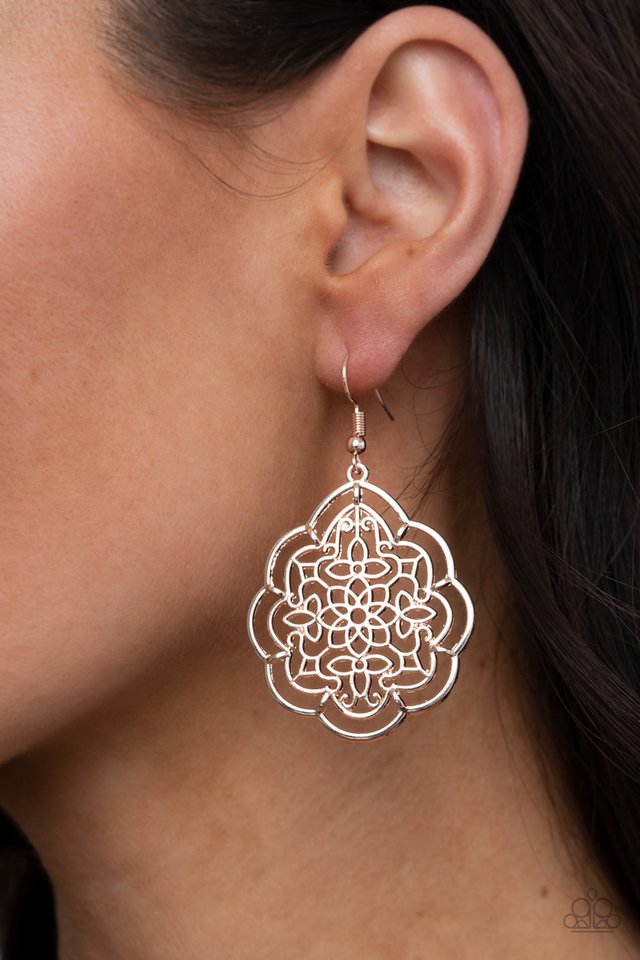 Tour de Taj Mahal - Rose Gold - Paparazzi Earring Image