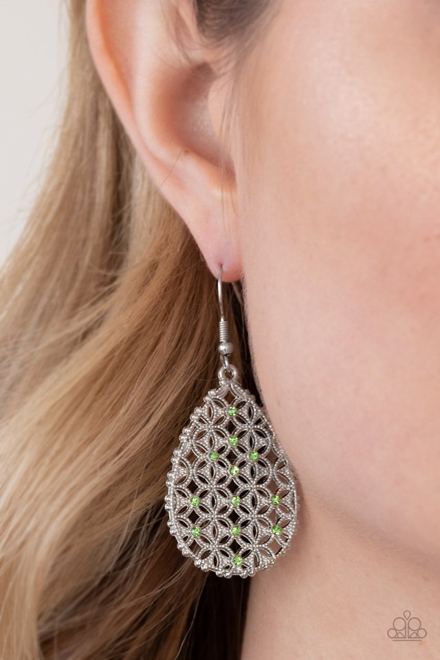 Glorious Gardens - Green - Paparazzi Earring Image
