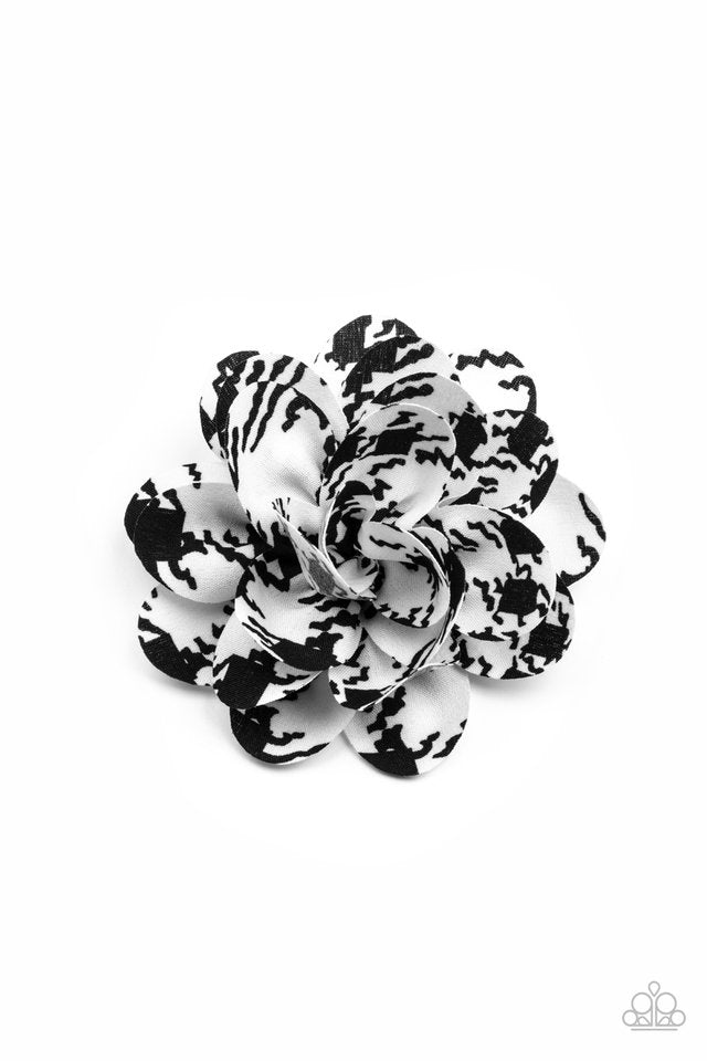 Patterned Paradise - White - Paparazzi Hair Accessories Image