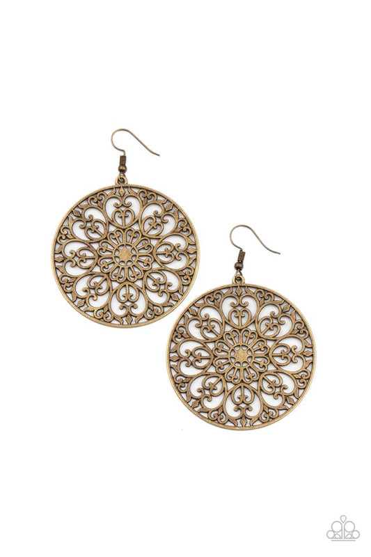 ​Make A MANDALA Out Of You - Brass - Paparazzi Earring Image