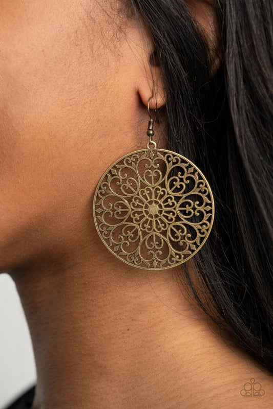 ​Make A MANDALA Out Of You - Brass - Paparazzi Earring Image