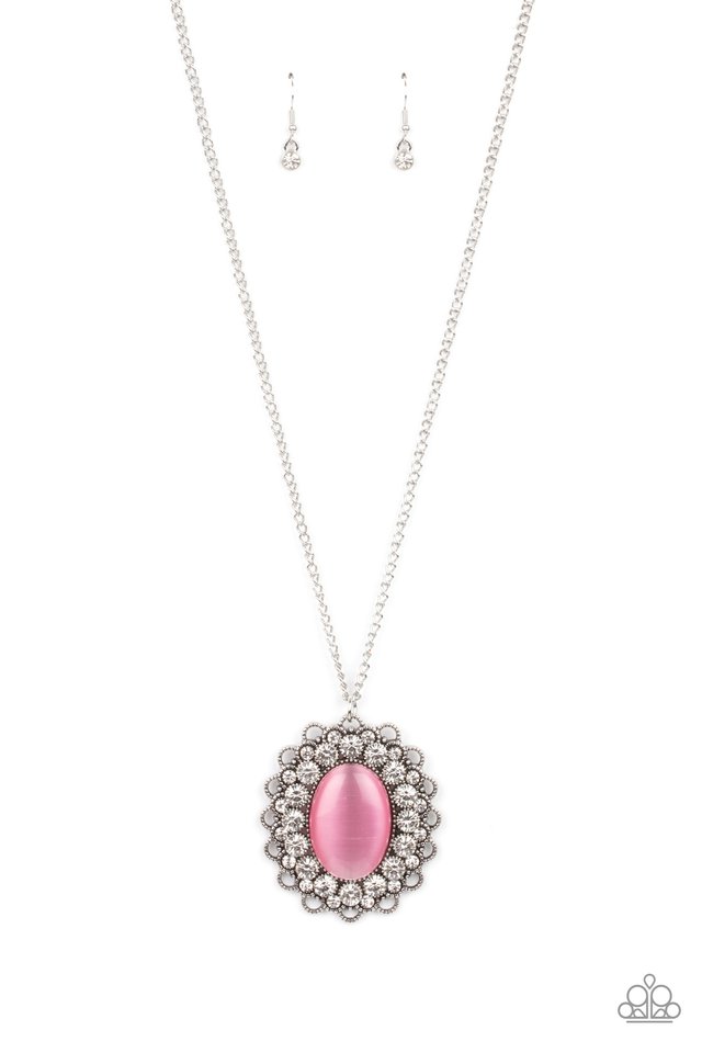 Oh My Medallion - Pink - Paparazzi Necklace Image