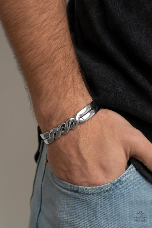 ​Metro Machine - Silver - Paparazzi Bracelet Image