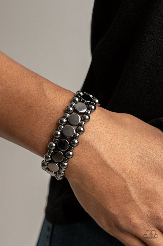 Metro Magnetism - Black - Paparazzi Bracelet Image