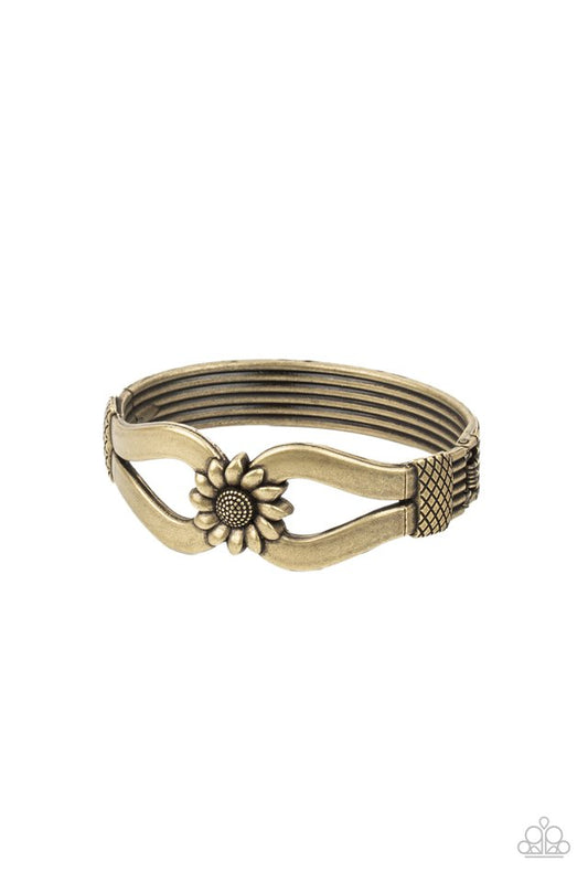 ​Let A Hundred SUNFLOWERS Bloom - Brass - Paparazzi Bracelet Image