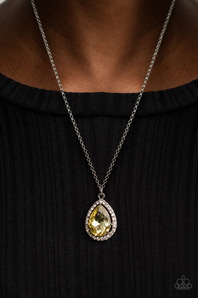 ​Duchess Decorum - Yellow - Paparazzi Necklace Image