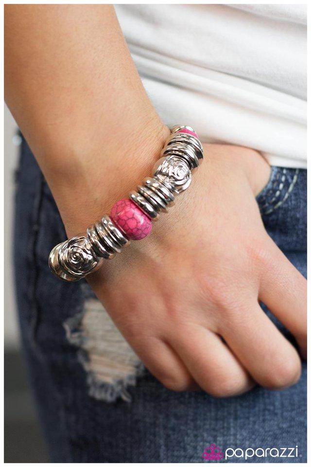 Paparazzi Bracelet ~ At the Right Time, In the Right Place - Pink