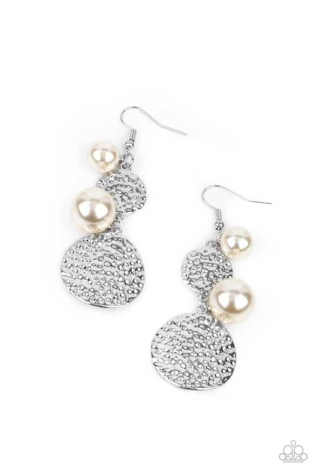 Pearl Dive - White - Paparazzi Earring Image
